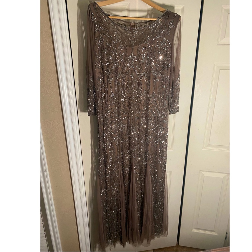 Pizarro Nights 3/4 Sleeve Beaded Dress